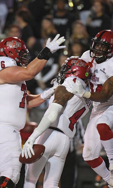 Humes, Hansen lead Arkansas State past No. 25 Troy, 35-3